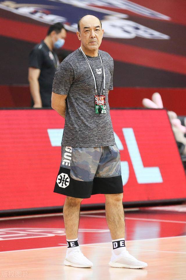 HB SPORTS-赛后瓦伦西亚备战CBA季后赛;门线救险细节曝光;气氛紧张;临场指挥获称赞的简单介绍