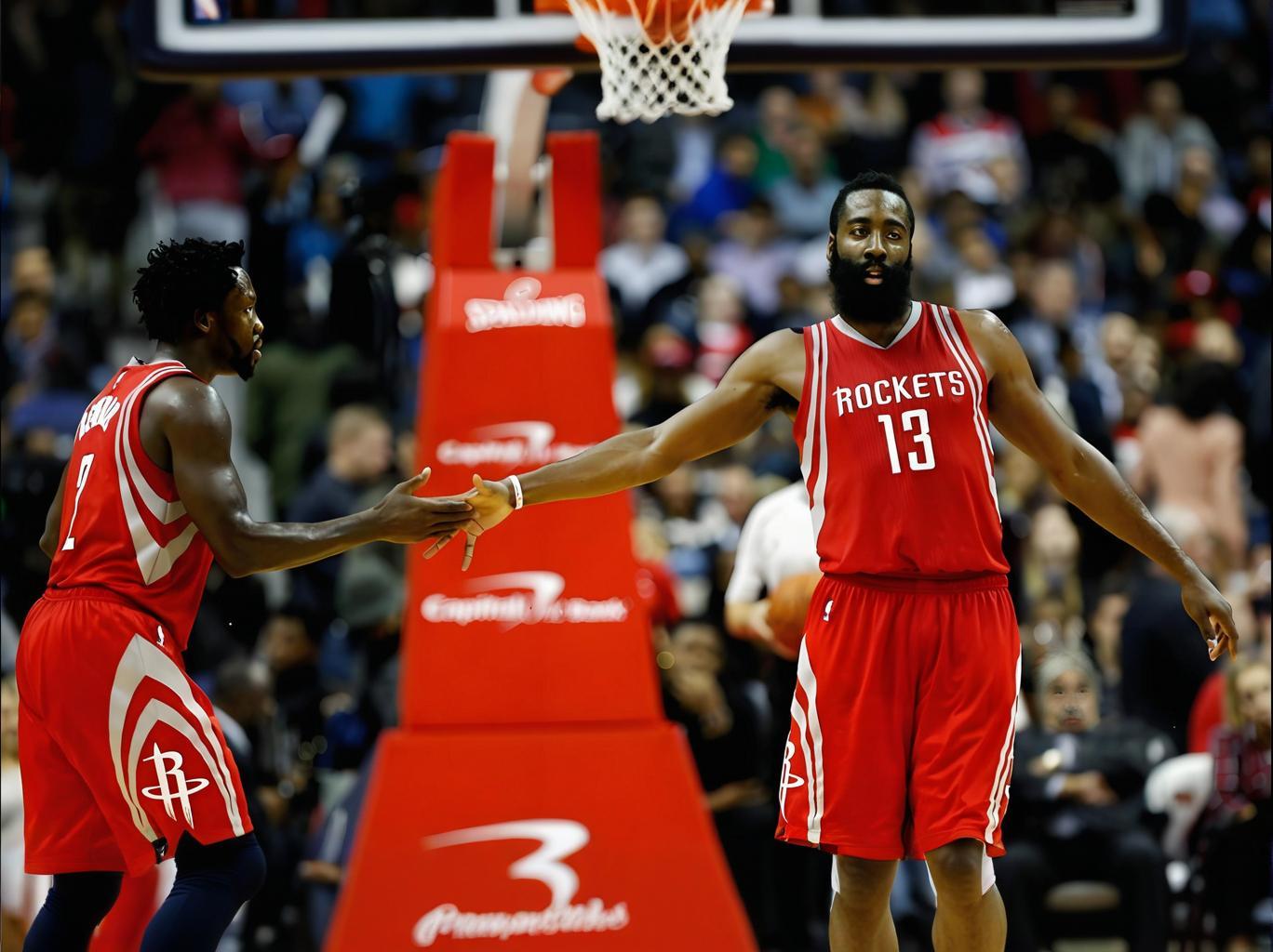 黑白体育-哈登连续七场比赛得分超过大胜,巴黎圣日耳曼挑战极限!的简单介绍